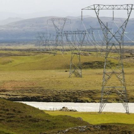 September 2015:   Loftlínur eða háspennujarðstrengir?