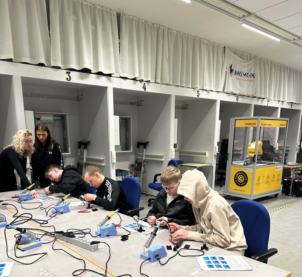 Grunnskóla heimsóknir 🔦