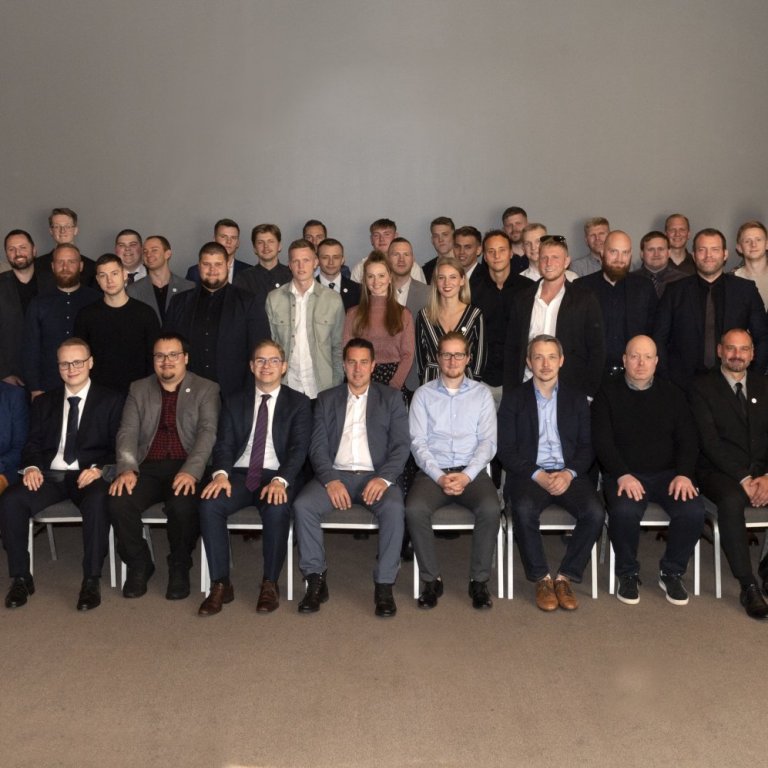 Afhending sveinsbréfa í raf- og rafeindavirkjun