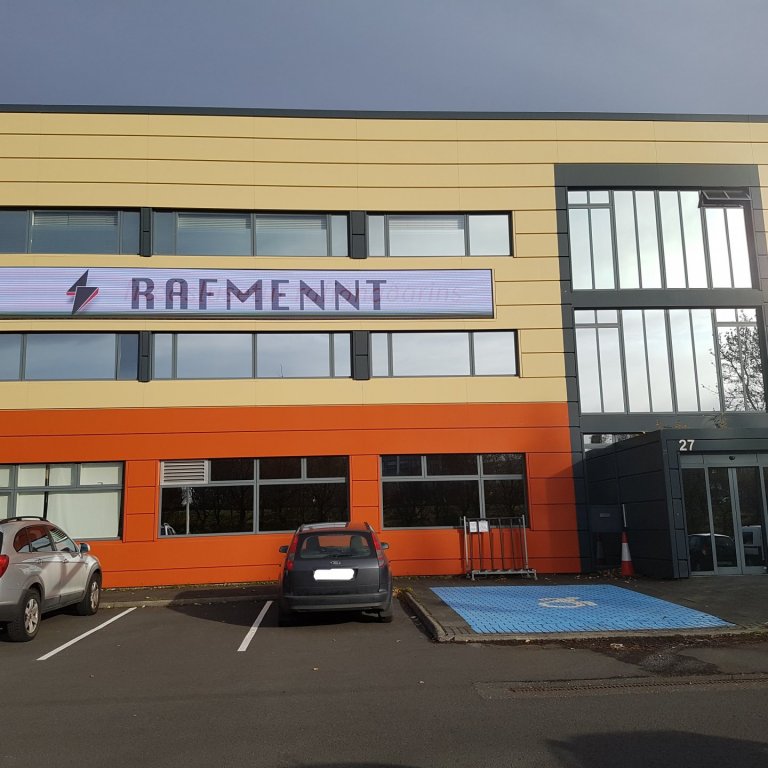 Fjörugur föstudagur