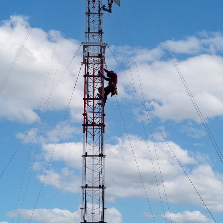 Vinna í möstrum - Fallvarnir og félagabjörgun