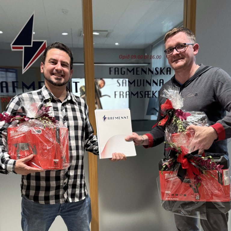 Xabier Þór sótti þrjár viðurkenningar fyrir árangur á sveinsprófi